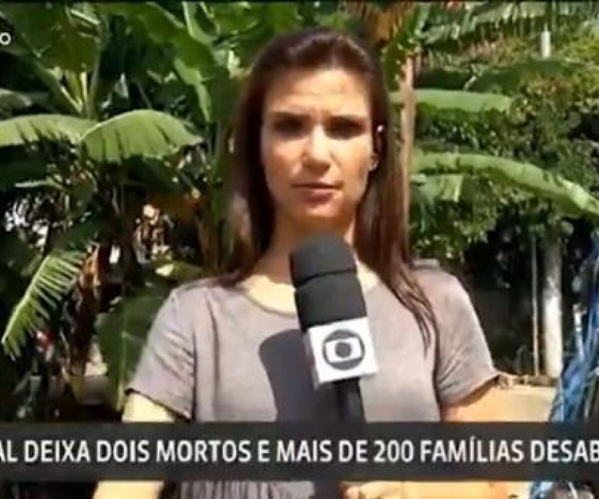 Sabina simonato de biquíni