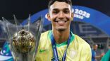 Arthur começou ainda criança no futsal. Entre os profissionais que acompanharam seus primeiros passos está o professor Sérgio Pavão