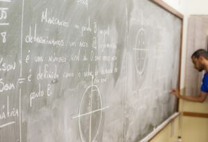 Confira a relação dos professores temporários autorizados para ministrar aulas na Rede Estadual