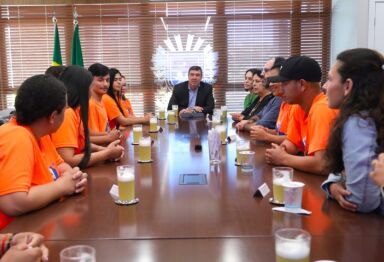 Alunos do Programa Jovem Sucessor participam de agenda institucional em Campo Grande