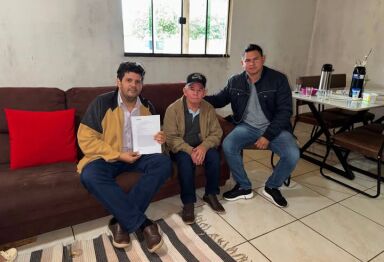 Escritor Wagner Cordeiro encontra em Vila Rica relatos sobre indígenas na história de Fátima do Sul