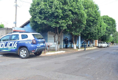 Homem mata companheira a facadas e tira própria vida no MS