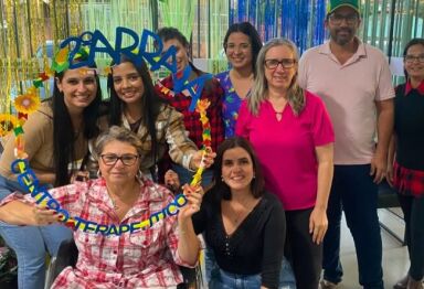 Com festas temáticas e circo, Vicentina educa promovendo celebração e inclusão