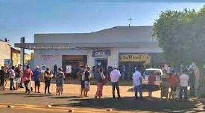 Na Pandemia, filas são imensas na CEF de Fátima do Sul-MS