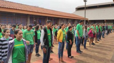 Alunos da Escola Vila Brasil de Fátima do Sul