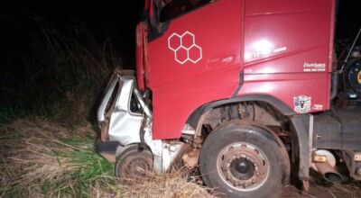 Motorista da carreta diz que ainda tentou desviar, mas não conseguiu