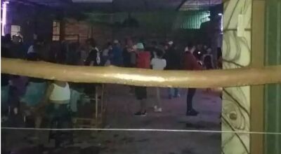 Aglomeração de pessoas em festa interrompida ontem pela Guarda Civil Metropolitana, no Bairro Cidade Morena. (Foto: Assessoria GCM)