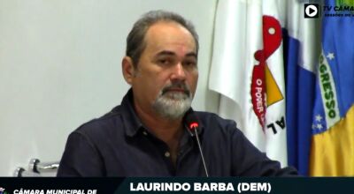 BARBA NA TRIBUNA