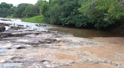 Rio Aquidauana em Rochedo onde o corpo da mulher foi encontrado (Foto: MS Norte)