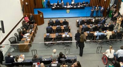 Sessão plenária na ALEMS; diversos deputados integram as novas frentes parlamentares e a que foi prorrogada