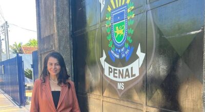 Durante as ações do Agosto Lilás, a Procuradora Especial da Mulher e palestrante Elizângela Farias realizou uma palestra para mulheres privadas de liberdade no presídio feminino de Jateí