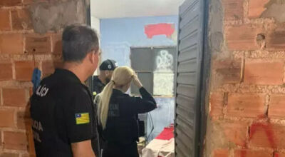 Policiais civis e federais durante cumprimento de mandados (Foto: Divulgação | PF)