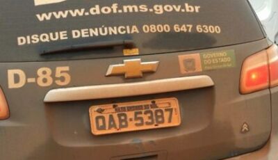 DOF apreende 02 veículos com rádios de comunicação e placa adulterada em Glória de Dourados