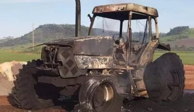 Grupo armado invade fazenda e queima máquinas agrícolas