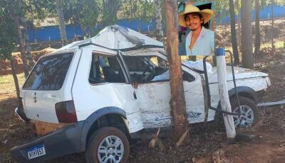 Motorista de 22 anos morre próximo a Caarapó após bater contra eucaliptos