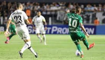 Com belos gols, Santos goleia o Cuiabá e segue na cola do líder
