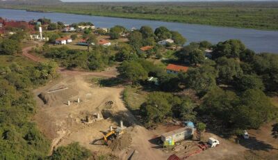 Estrada em implantação pelo Estado renova as esperanças do distrito isolado no Pantanal