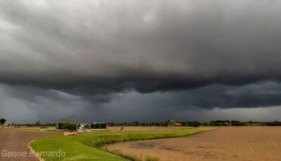 Fátima do Sul e mais 40 cidades em alerta para chuva intensa e vendaval, confira na previsão