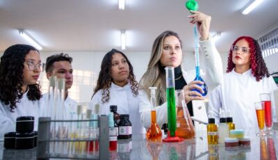Alunos de escola estadual da Capital produzem ciência com incentivo da Fundect 