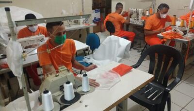 Reeducandos de Nova Andradina confeccionam aventais cirúrgicos para hospital