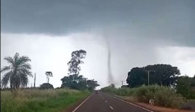 Parecida com tornado, nuvem funil aparece no Mato Grosso do Sul e surpreende moradores