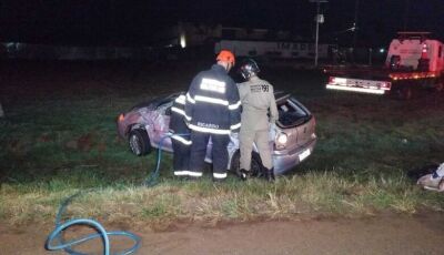 Casal morre após veículo capotar na BR-163 entre Caarapó e Dourados