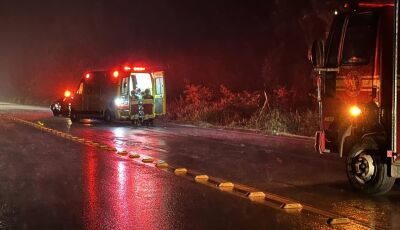 ACIDENTE FATAL: Motorista é arremessado para fora de carro durante capotagem e morre