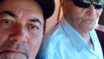 Culturamense trabalhando: Barba visita o amigo Seu Augusto no Novo Planalto e ouve as reivindicações