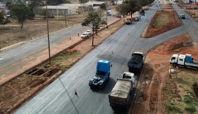 Moreninhas: obra do Governo de MS, recapeamento da avenida Gury Marques entra na fase final