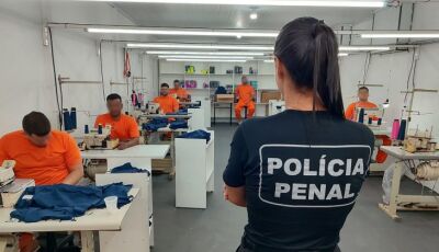 De moda fitness a uniformes: detentos atuam na indústria de confecção dentro de presídio em MS