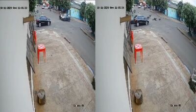 Mãe e filho foram atropelados em cruzamento sem sinalização (vídeo)