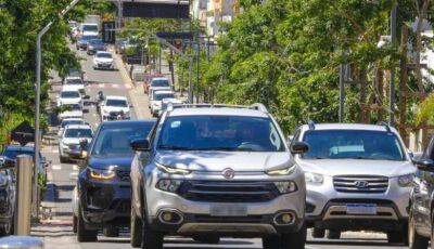 Pagamento de licenciamento de veículos com placas de final 0 segue até fim de outubro