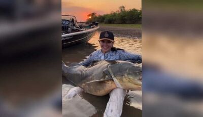 ADRENALINA PURA: Pescadora dá show e fisga Jauzão no Rio Dourados, veja o VÍDEO