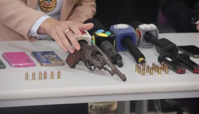 Polícia prende 3 e apreende armas em operação contra agressores de mulheres 