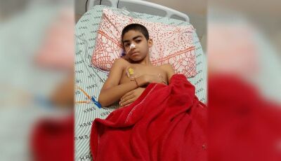 Aos 13 anos, Wenzo luta pela segunda vez contra leucemia mieloide e vive à espera de doador