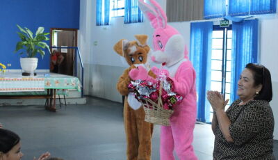 Prefeitura de Jateí celebra a Páscoa com entrega de ovos de chocolate para as crianças
