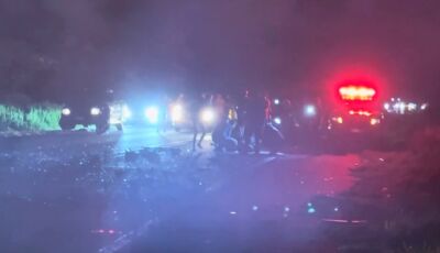 Acidente entre Corsa, Saveiro e Carreta na BR-060 deixa vários mortos e causa congestionamento 