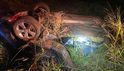 Motorista morre em batida frontal com carreta na MS-276