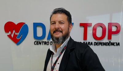 Na Clínica Day Top, referência em tratamento e reabilitação, Marcos é destaca como Coordenador Geral
