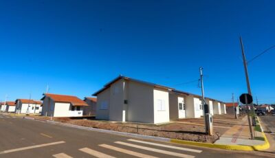 Bonito avança com investimento de R$ 613 milhões do Governo de MS e entrega de casas, asfalto e esco