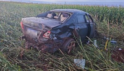 Mulher morre após capotamento na BR-376 em Ivinhema