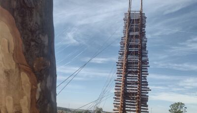 Fogueira gigante começa tomar forma, município prepara seu maior evento de 27 a 29 de junho em Jateí