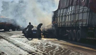TRAGÉDIA: Acidente termina com caminhão de carvão incendiado e 02 mortes