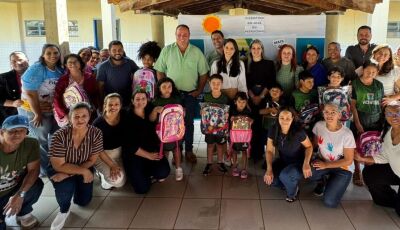 Compromisso com a educação: Estudantes recebem material completo para o conhecimento em Vicentina