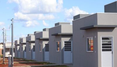 Política habitacional de MS é impulsionada por Governo e Agehab, chegando a milhares de famílias