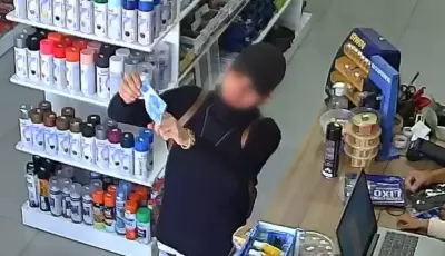 Jovem de 19 anos fabricava notas falsas em casa e distribuía em comércios