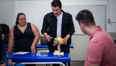 Acadêmicos vivenciam práticas inovadoras durante a Jornada de Fisioterapia 2025