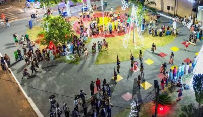 JATEÍ Natal de Luz em Nova Esperança: Distrito recebe Mamãe e Papai Noel e comitiva