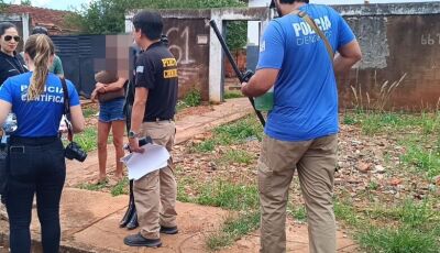 Polícia faz reconstituição sobre caso de adolescente que teve corpo incendiado pelo namorado