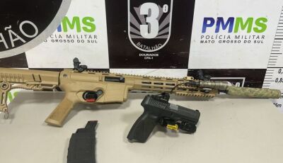 PM apreende armas em casa de homem acusado de agredir e ameaçar esposa